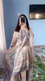 Digital Printed Three Piece <br> স্টাইলিশ ডিজাইন এখন সাশ্রয়ী দামে!  <br>আজই অর্ডার করুন, স্টক সীমিত!
